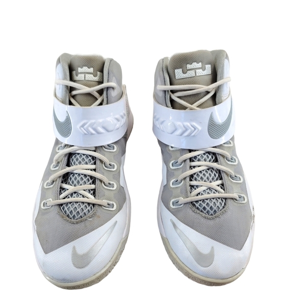 Nike Zoom Soldier 8 Lebron Basketball Shoes Youth 6 Y White Gray Hi Top Athletic - Picture 7 of 14